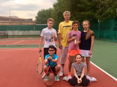 Обучение детей теннису 