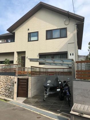 Дом в Киото (Япония) - дизайн двора и фасада