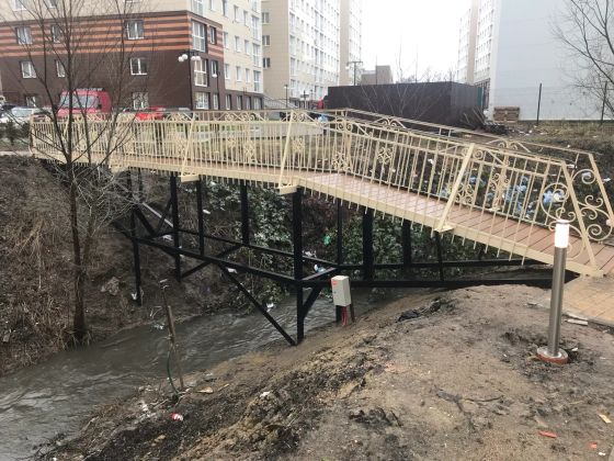 Мост через ручей Гагаринский на винтовых сваях работа от и до за 255000? срок работы 25 дней 
