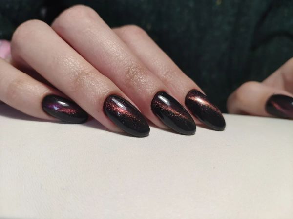 Маникюр кошачий глаз 