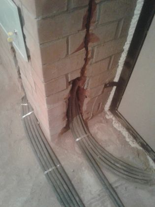 Ввод кабелей в квартиру в трубе 