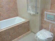 Ванная комната – стены, пол из мрамора
