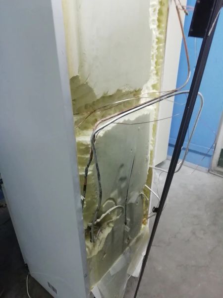 Устранение утечки фреона в запененной части встроенного холодильника Gorenje 