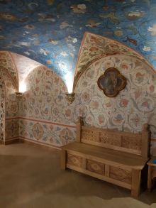 Фрагмент росписи стен в храме (Бушарино). Разработала эскизы в стиле фресок Собора Василия Блаженного