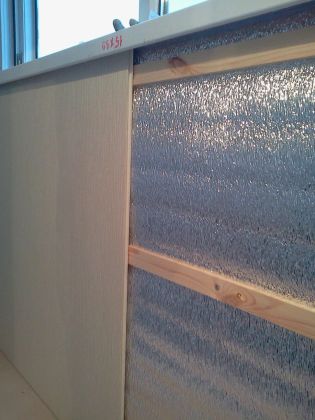 Утепление балкона фольгоизолом, монтаж пластиковых панелей