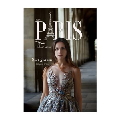 Платье полностью сшито вручную, вышивка французские пайетки, кристаллы, бисер. Платье участвовало в показе   Tiffany Fashion Week в Париже 