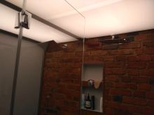"Светящийся потолок" в душевой 2х2,26м с использованием светодиодной ленты, основной свет.