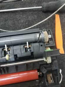 ремонт печки принтера замена тефлонового вала 