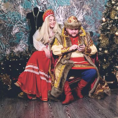 Не просто ведущие!!!
Мы настоящие артисты, вы получаете ведущих и шоу в одном флаконе!
