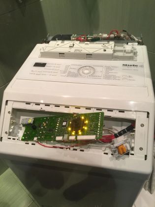 Ремонт электронного модуля в стиральной машинке Miele 