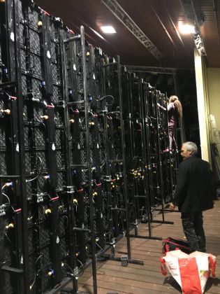 Ночной монтаж светодиодного экрана