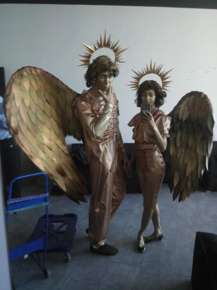 Живые статуи. Золотые ангелы
