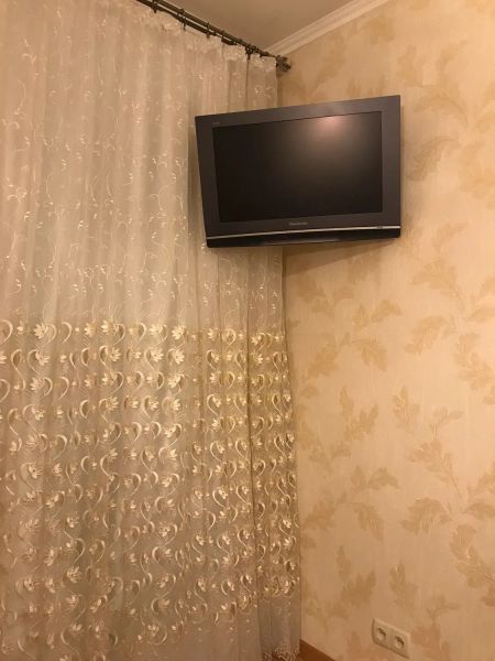 Установка телевизора на стену