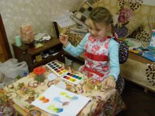 Занятия с ученицей 5-ти лет - изучение цветов и новых слов через акварельные рисунки