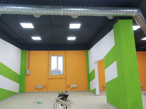 Покраска стен с элементами геометрического декорирования. Танцевальная школа. 2018