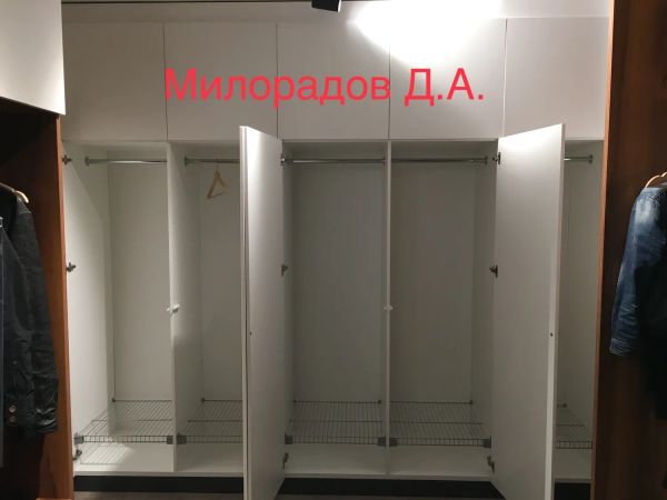 Сборка/монтаж гардеробных шкафов с системой открывания дверей «от нажатия»