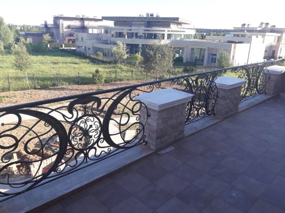 КП Миллениум Парк, 2018 г. Кованое ограждение балкона