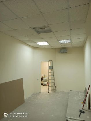 Ремонт офисного помещения. Шпаклёвка, покраска, монтаж потолка