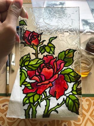 Роспись стекла в технике витражной росписи с использованием структурной пасты. Авторский эскиз.