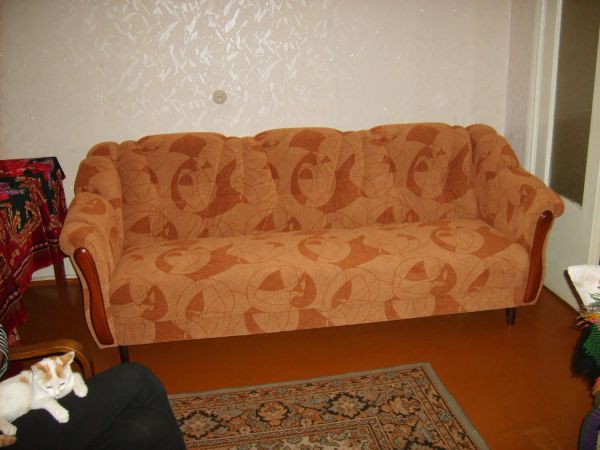 Перетяжка дивана 