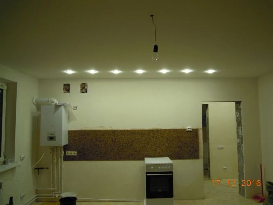 Монтаж и подключение спотов в гипсокартоновый потолок