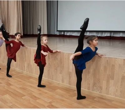 Растяжка,классический танец 