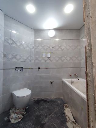 Инсталляция с потойным люком