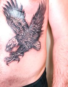 Перекрытие старой татуировки 
Орёл в стиле реализм
3 сеанса