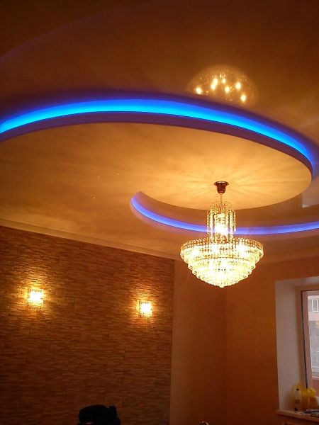 Сложный монтаж потолка с LED подсветкой из ГКЛ