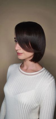 В стоимость стрижки входит консультация по уходу и диагностика волос 

* если волосы густые, то доплата  500руб 