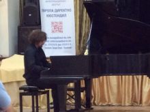 Во время выступления на конкурсе пианистов им.Скрябина и Рахманинова в Болгарии