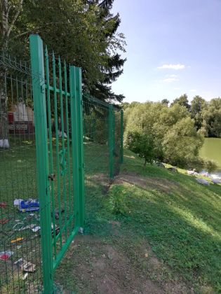 Забор, калитки под ключ. Август 2018 