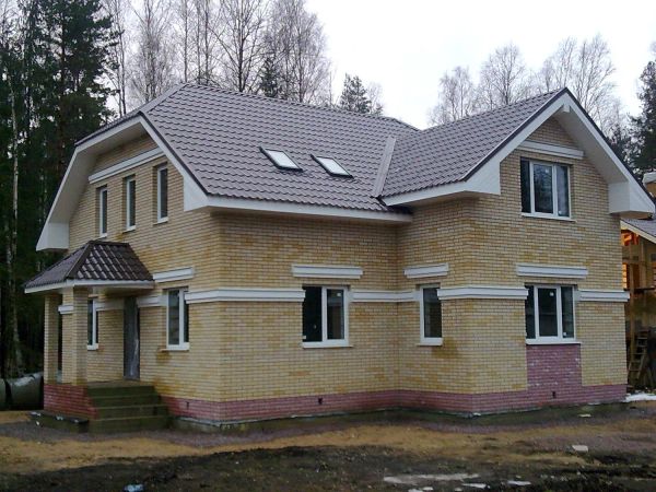 Результат строительства, дом из газобетона 170м2 с облицовкой кирпичом