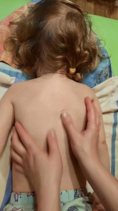 Массаж детям старше года.