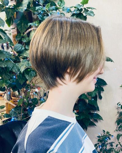 Корейская стрижка на густые прямые волосы