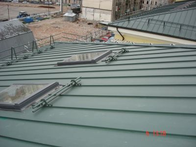 Мансардные окна, элементы безопасности