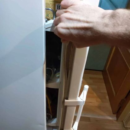 Замена резиного уплотнителя на холодильник liepherr 