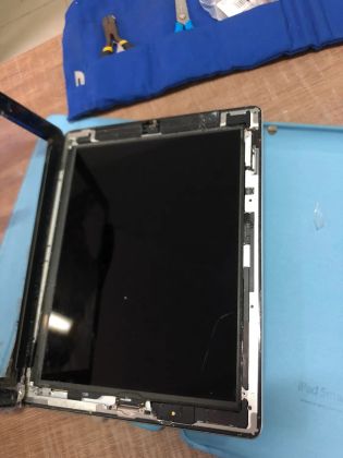Замена тачскрина  iPad 3
