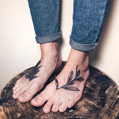 Татуировки на ногах