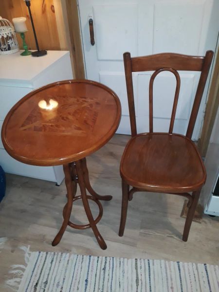 Реставрация венского стула и чайного столика фирмы"Войцехов"