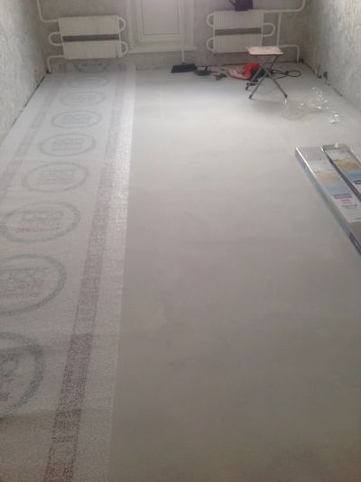 Устройство стяжки и укладка ламината в квартире