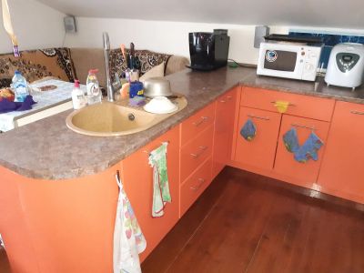 Сборка кухонного гарнитура, монтаж раковины и смесителя