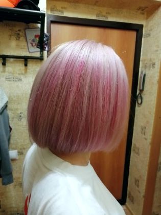Розовый цвет волос 